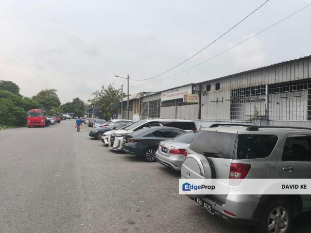 Taman Mount Austin