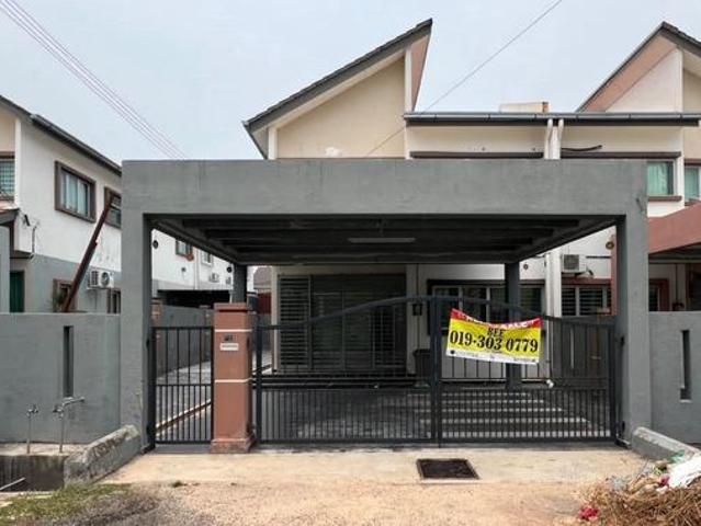Tmn Nuri gated guarded 2 storey semi cluster bare unit for sale