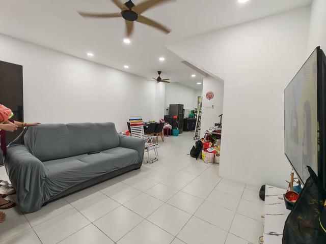 Tmn Scientex Utama 25 Storey Terrace House 4bed Renovated Senai Johor