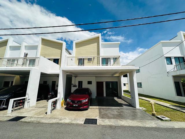 TMN SENA EMAS TOWNHOUSE UNIT BAWAH ENDLOT BOOKING 1k ONLY NEGO