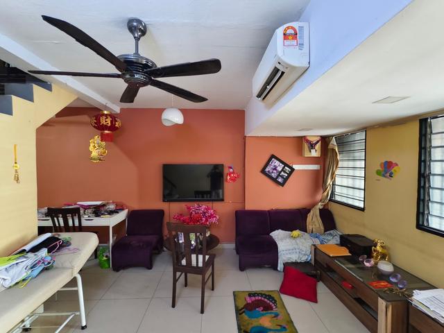 Tmn Sri Semenyih low cost below market 2 storey