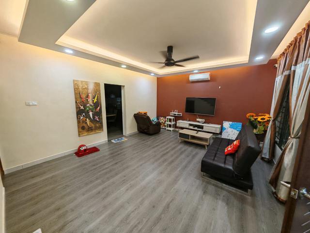 Tmn Tropika Kulai 2Storey with Aircon Autogate Near YTL Data Center