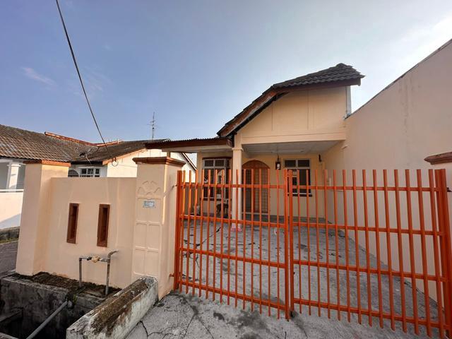 Tmn Universiti Skudai 1Storey Endlot With Tabletop