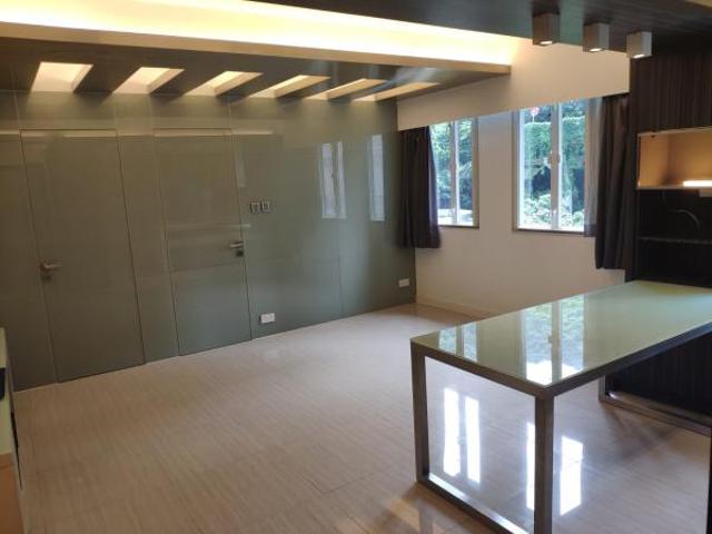 TSE LAND MANSION 紫蘭樓