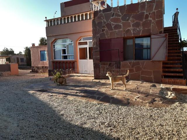 Trouvez votre ferme à acheter à Khatazakane. Superficie 1057 m². Résidence sécurisée