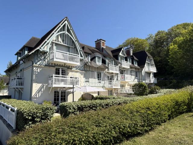 TROUVILLE 2 PIECES BALCON VUE MER