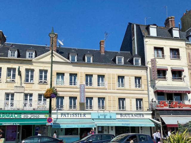 TROUVILLE CENTRE QUAI Trouville sur Mer 14360