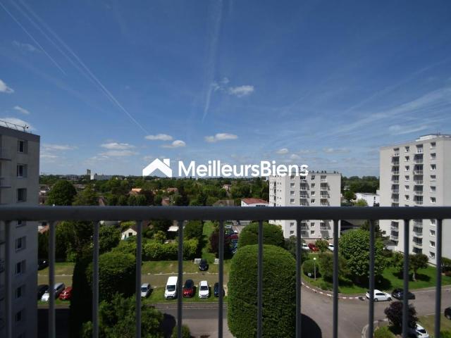Troyes 10000: 2 pièces lumineux au 7e étage, 48,3 m²