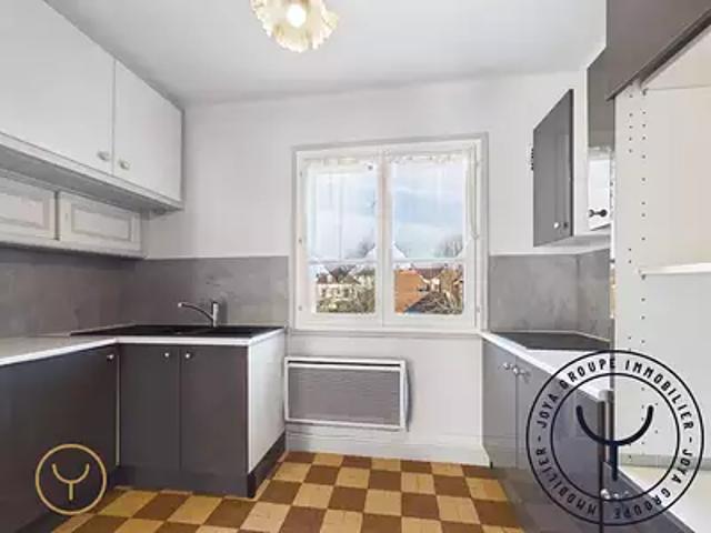 Troyes 10000 Achat / Vente appartement 3 pièces t3 au dernier étage