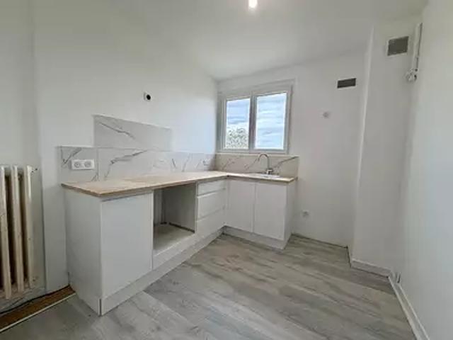 Troyes 10000 Achat / Vente appartement 3 pièces t3 au dernier étage cave