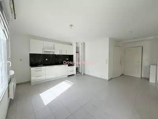 Troyes 10000 Achat / Vente appartement 2 pièces t2 terrasse