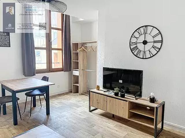 Troyes 10000 Location appartement 1 pièce t1 au dernier étage