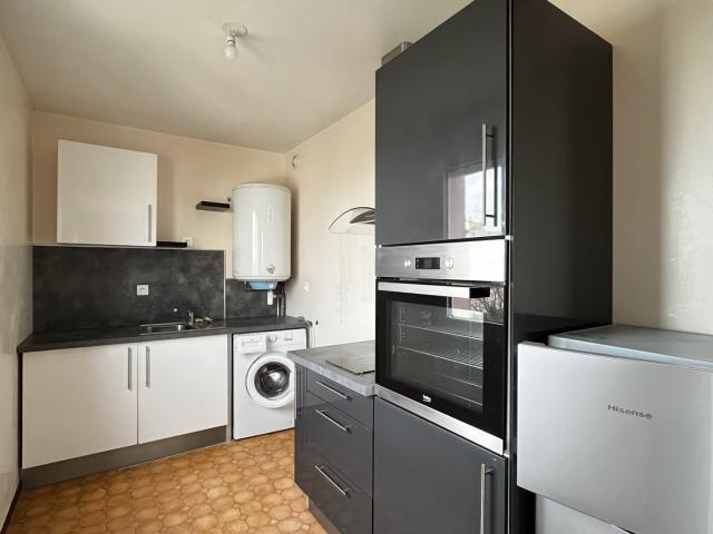 TROYES – APPARTEMENT T1 BIS AVEC PARKING