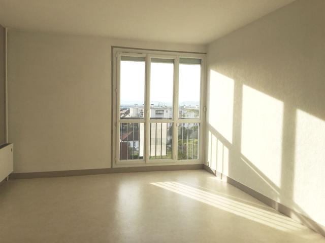 TROYES – APPARTEMENT TYPE 2 AVEC PARKING