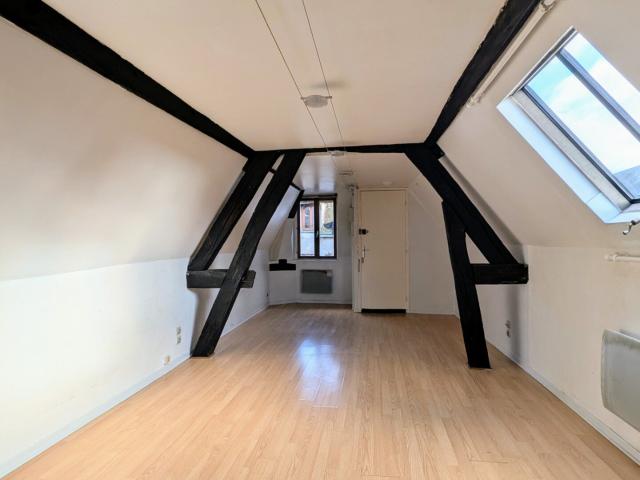Studio avec grenier Troyes centre ville