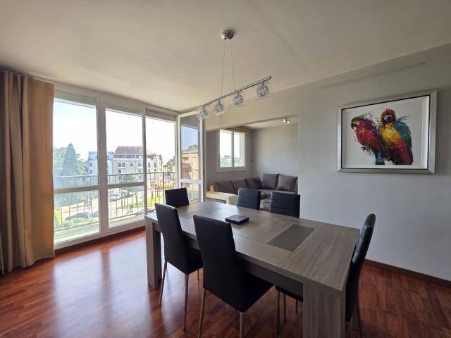 TROYES Secteur Gare Appartement traversant de 70m2 avec balcon terrasse