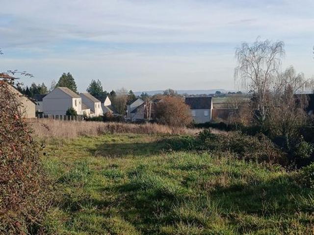 Troarn. Terrain viabilisé de 1283 m²