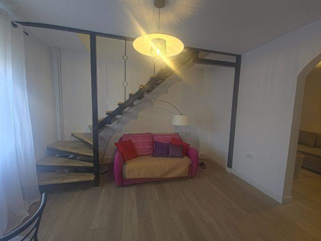 Trocadero casa P+M 3 camere termen lung
