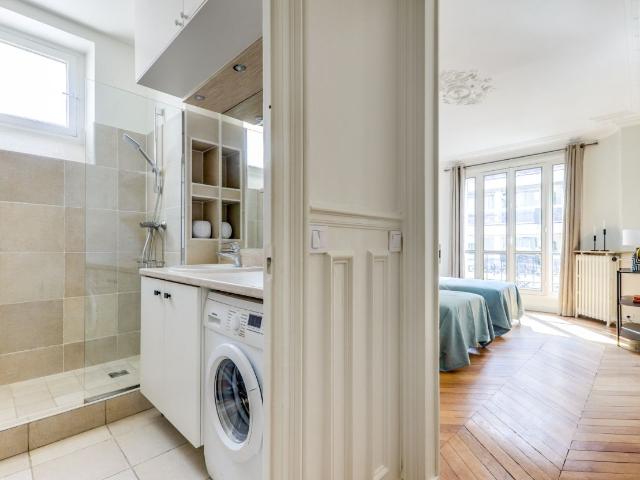 Trocadero Lauriston 2 Bedrooms, Paris Amsterdam Apartments for Rent