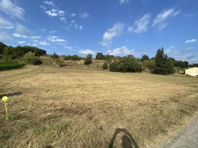 trois terrains à batir, 3 km de Limoux, plats, trés bonne ex