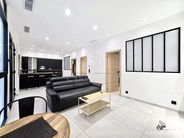 Trois pièces Carré d'or. 63m² Cannes