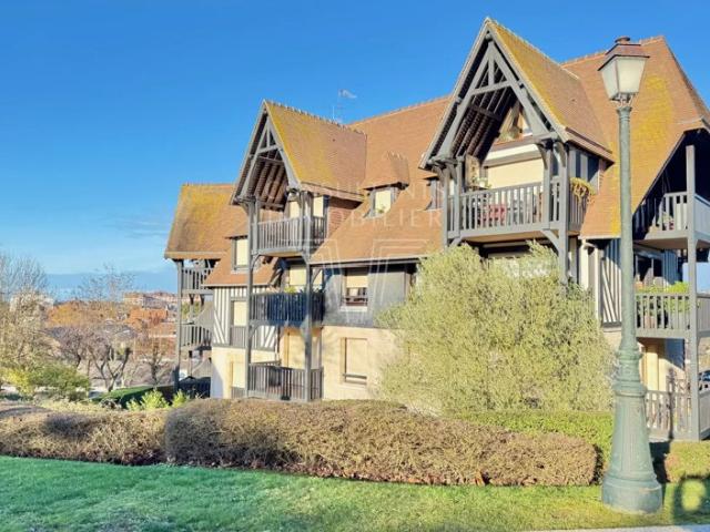 TROIS PIECES BALCON OUEST AVEC PARKING
