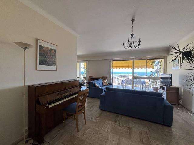 Trois pièces de 100m² avec vue mer panoramique, terrasse de 20m² et piscine