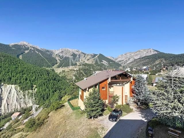 Trois pièces en duplex vue dominante