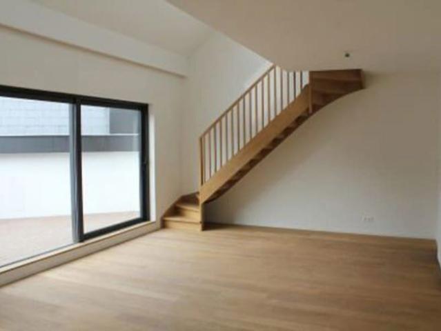 TRONE 2 bedroom apartment
