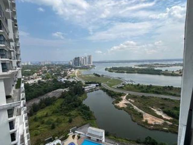 Tropez Residence 2 Bed Full Furnish Seaview Danga Bay Easy To Ciq