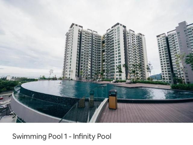 Tropicana Bay Residence