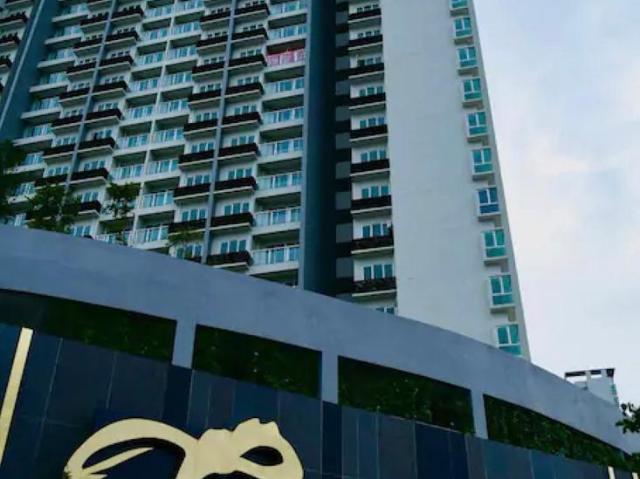Tropicana Bay Residence