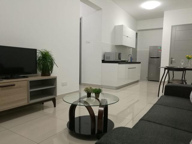 Tropicana Bay Residence 872sf 3Bedrooms Renovated Furnished 1Carpark