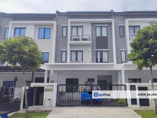 Tropicana Heights