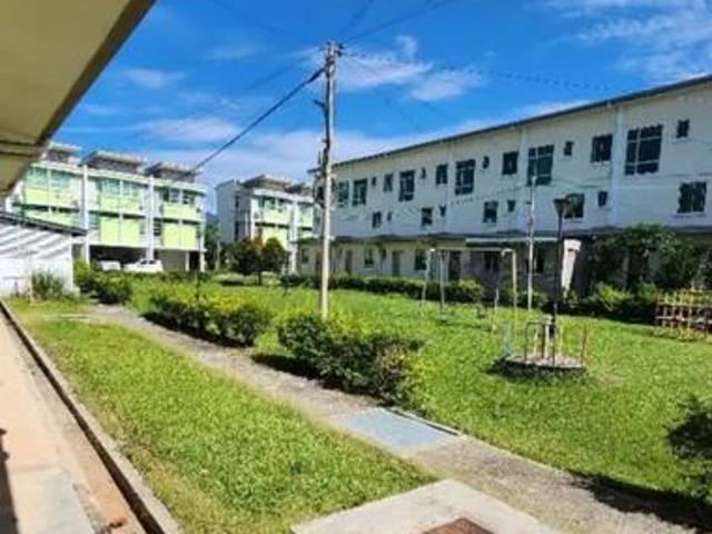 Tropicana Villa Untuk dijual Ada penyewa sedang tinggal