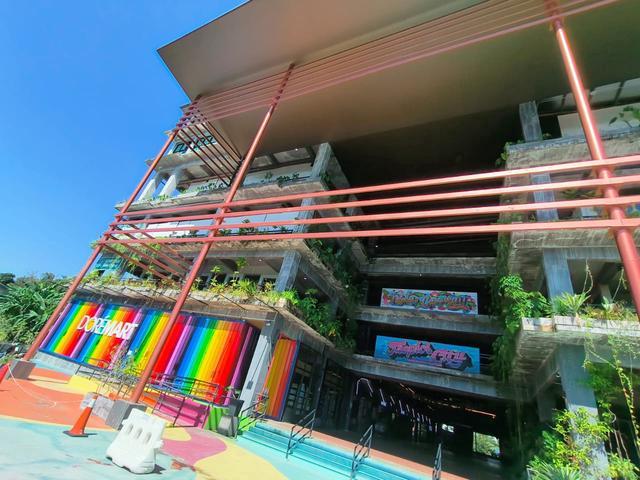 Tropics City Apartment