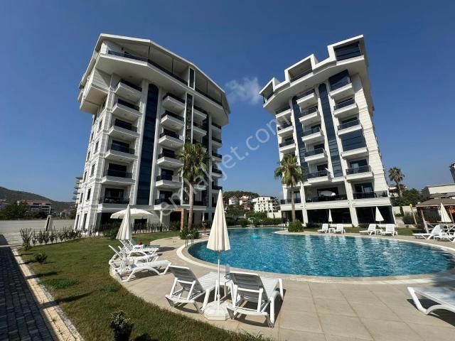 Tropik Park Yanında Aktiviteli Topaloğlu Sitesinde Eşyalı 1+1