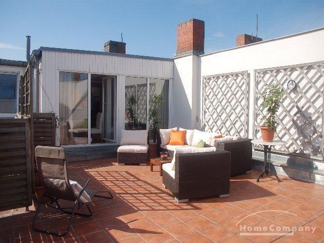 Traum Dachgeschoss Wohnung mit sonniger Loggia, beste Lage, Berlin Charlottenburg, möbliert