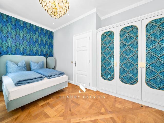 Traumhafte Altbauwohnung mit Balkon und Parkblick in erstklassiger Lage des Ersten Bezirkes I The Parkview