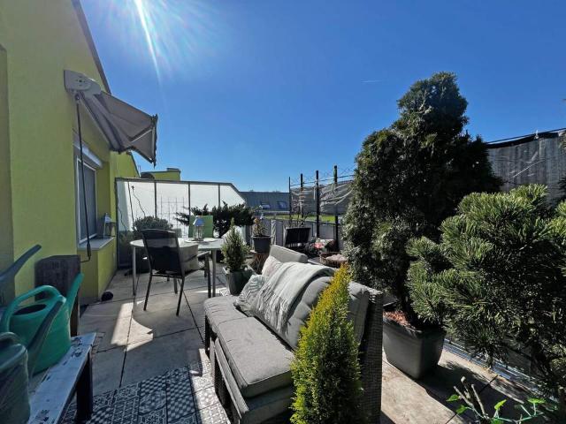 Entzückende Wohnung mit großer Westterrasse Nähe Hanusch Krankenhaus