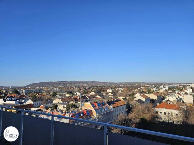 Traumhafte DG Wohnung in Wien: Luxus mit 2 Terrassen und Fernblick!