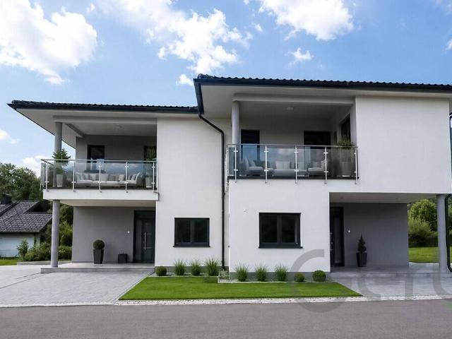Traumhafte Doppelhaushälfte mit Seeblick, Terrasse und Garten in Traunkirchen Exklusiver Erstbezug