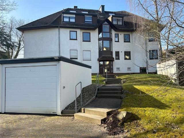 Traumhafte EG Wohnung mit Balkon in unmittelbarer Nähe Bergpark mit 3 ZKB, Tageslichtbad, separatem WC plus weiterer Raum Nutzfläche im Keller