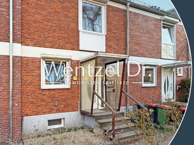 Traumhafte Lage zwischen, Barmbek, Steilshoop und Bramfeld. Mittelreihenhaus mit viel Potenzial Sanierungsbedürftig