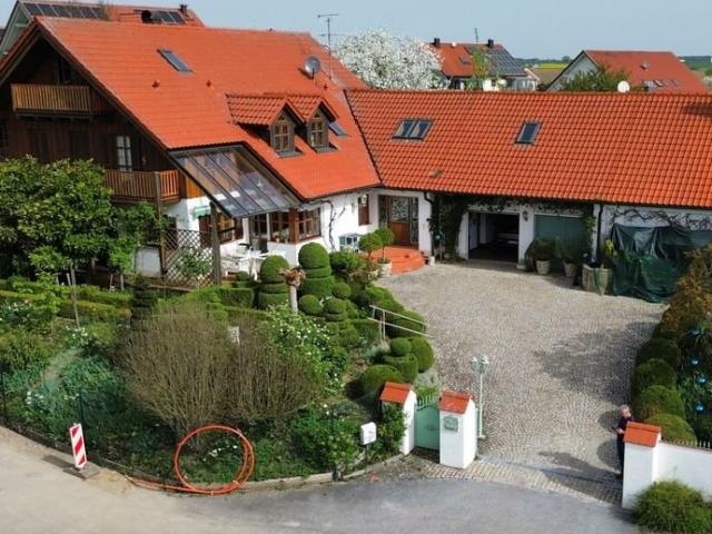Traumhafte Landhausvilla in toller Lage