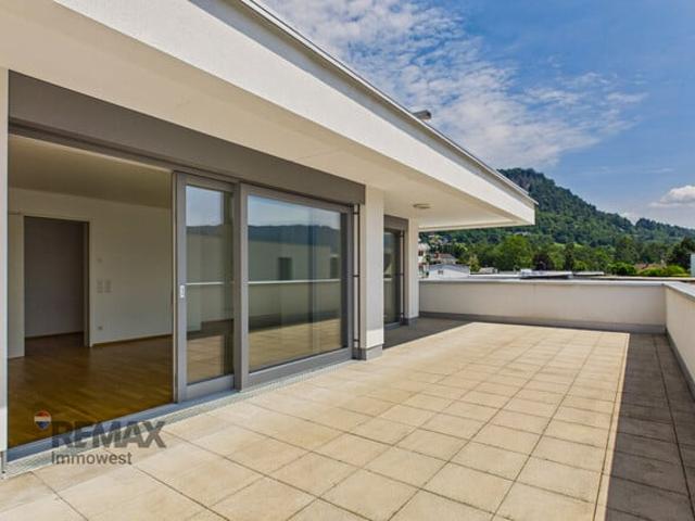 Traumhafte Starterwohnung in Wolfurt: Zwei Zimmer, große Terrasse und Blick auf den Gebhardsberg