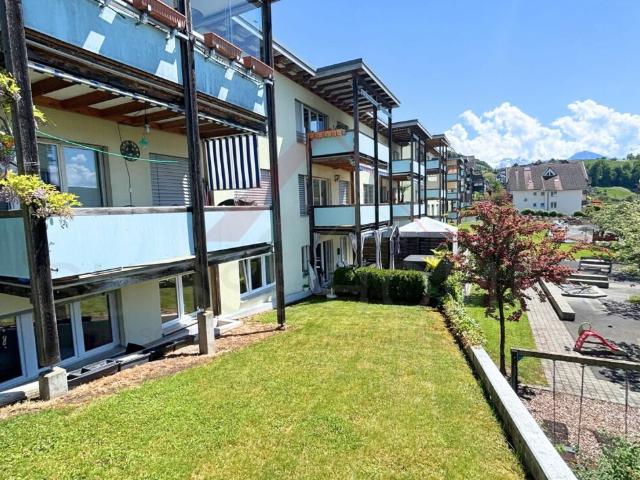 Traumhafte Seesicht über dem Vierwaldstättersee | Exklusive 2.5 Zimmer Wohnung mit 35 m² Terrasse