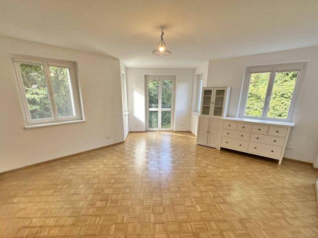 TRAUMHAFTE WOHNUNG IN BAD VÖSLAU: STILVOLL UND MODERN