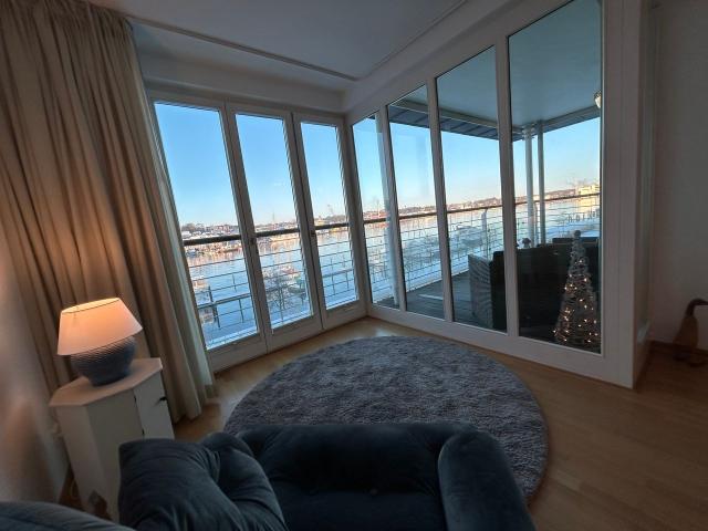 Traumhafte Wohnung mit TG Stellplatz, Flensburg Amsterdam Apartments for Rent