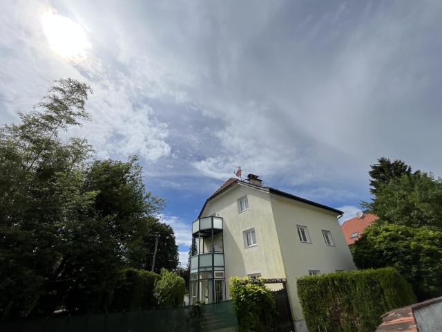 Traumhafte 2,5 Zimmer DG Wohnung mit eigenen Garten | SALZBURG RIEDENBURG